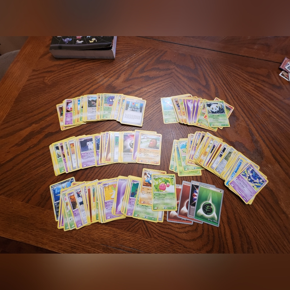 Pokemon Bundle - Picture 7 of 8